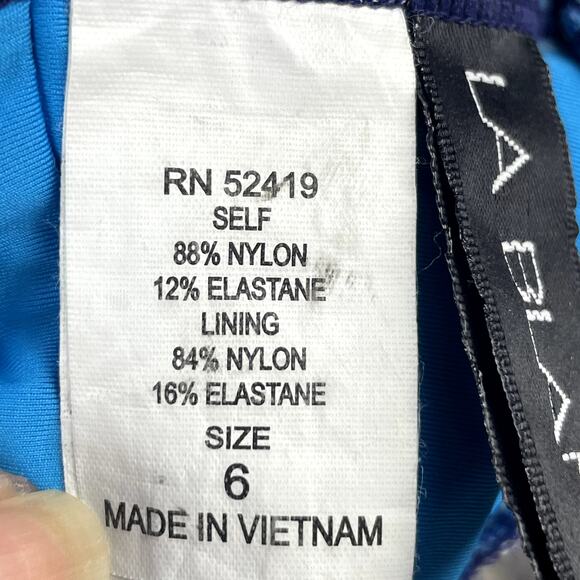 La Blanca Desert Mirage One Piece Swimsuit Size 6 –‎ Blue Batik Halter Geometric - Picture 10 of 11